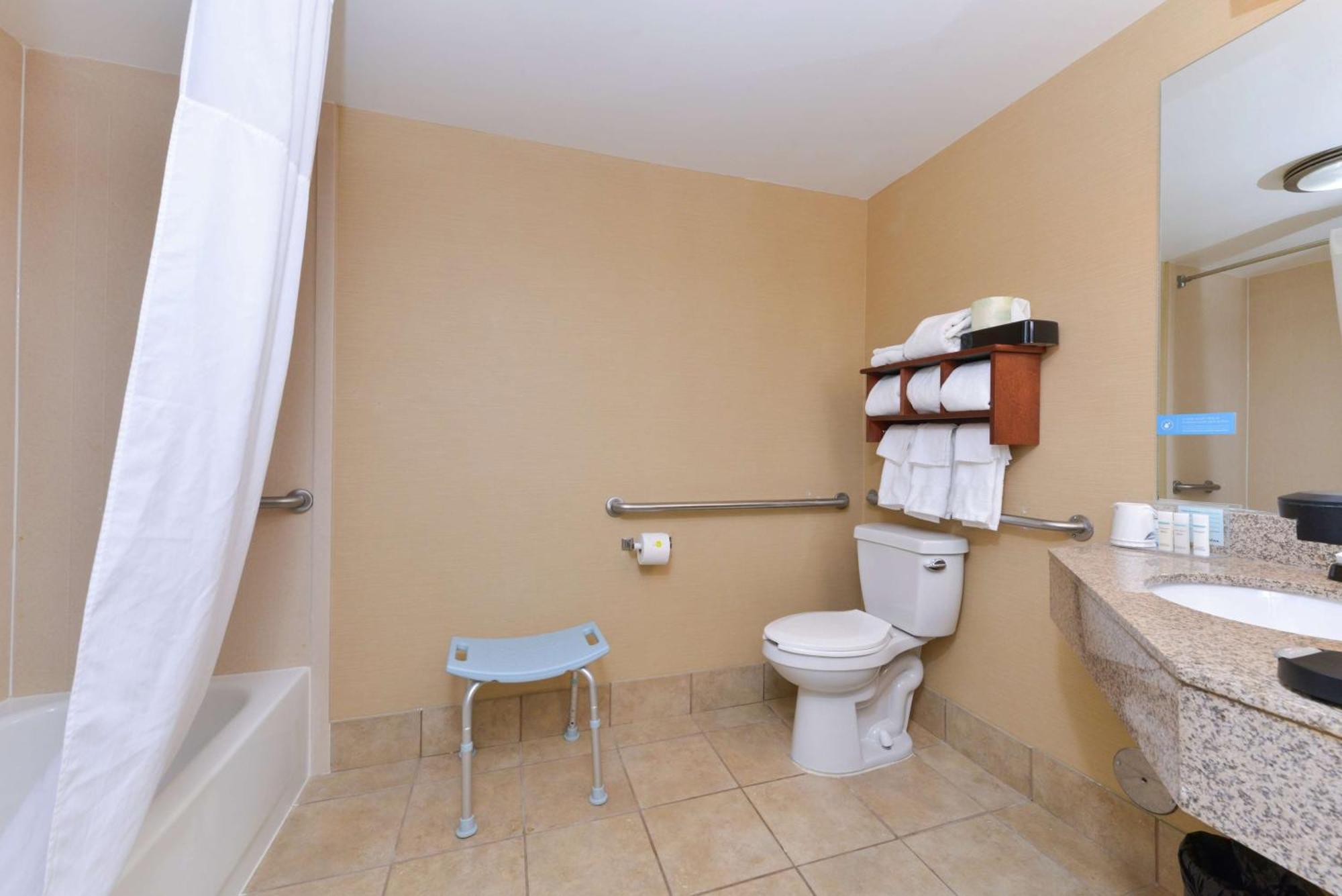 Hampton Inn Columbus-East Pickerington Buitenkant foto